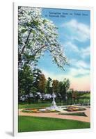 Knoxville, Tennessee - Springtime Scene on Talahi Drive in the Sequoyah Hills-Lantern Press-Framed Art Print