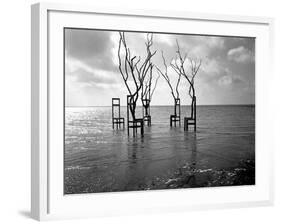 Konferenzen 2-Jaschi Klein-Framed Photographic Print