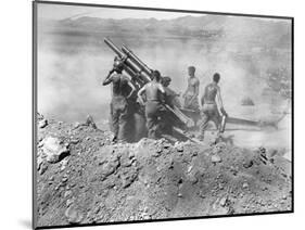 Korean War: Artillery-null-Mounted Photographic Print