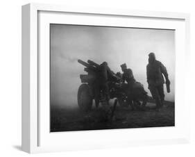 Korean War: Artillery-null-Framed Giclee Print