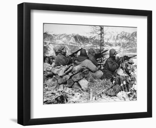 Korean War: Soldiers-null-Framed Photographic Print