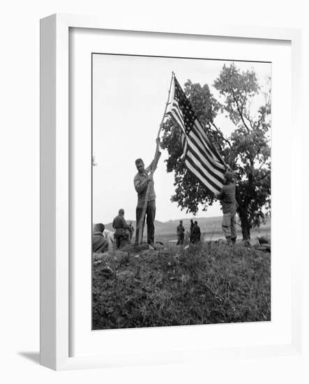 Korean War-Max Desfor-Framed Photographic Print
