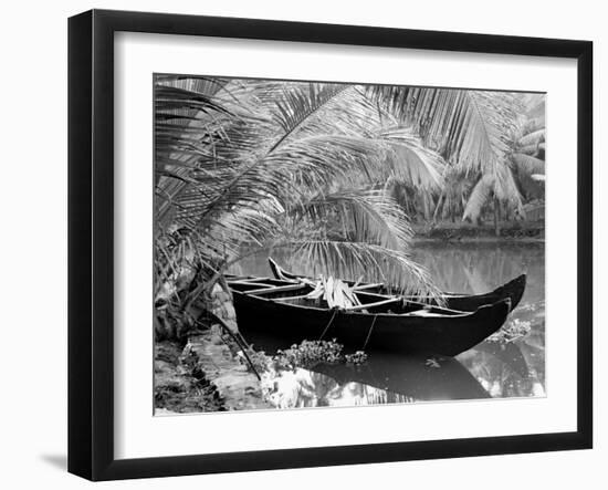 Kovalum, Kerala, India, Boat in Village-Elisa Cicinelli-Framed Premium Photographic Print