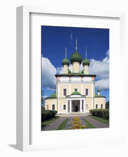 Kremlin-null-Framed Giclee Print