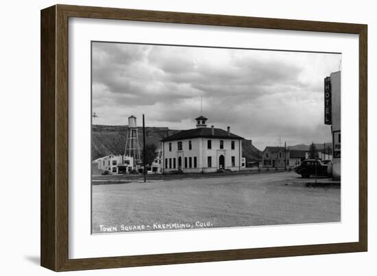 Kremmling, Colorado - Town Square-Lantern Press-Framed Art Print