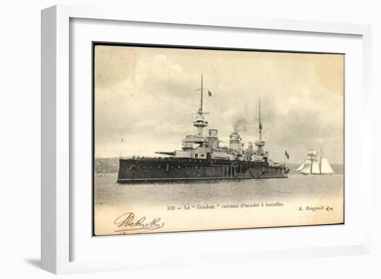 Kriegsschiff Le Gaulois Und Segelboot-null-Framed Giclee Print