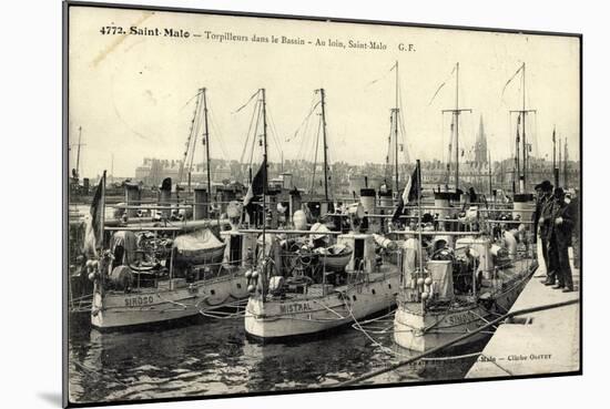 Kriegsschiffe Im Hafen Von Saint Malo-null-Mounted Giclee Print