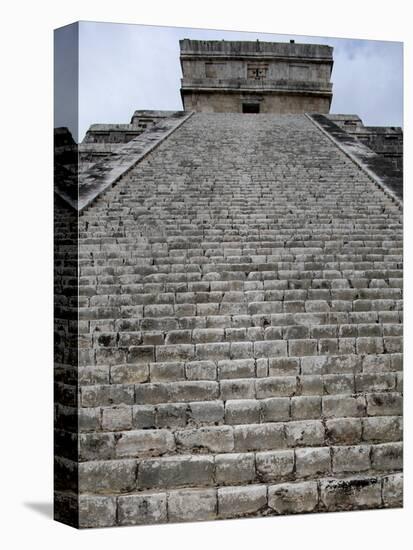 Kukulkan Pyramid, Mesoamerican Step Pyramid Nicknamed El Castillo, Chichen Itza, Yucatan, Mexico-null-Stretched Canvas