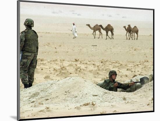 Kuwait US Intervention 1994-Peter Dejong-Mounted Photographic Print