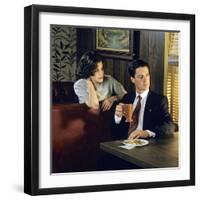 KYLE MacLACHLAN; SHERILYN FENN. "Twin Peaks" [1990], directed by DAVID LYNCH.-null-Framed Premium Photographic Print