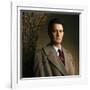 KYLE MacLACHLAN. "Twin Peaks" [1990], directed by DAVID LYNCH.-null-Framed Photographic Print