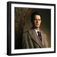 KYLE MacLACHLAN. "Twin Peaks" [1990], directed by DAVID LYNCH.-null-Framed Photographic Print