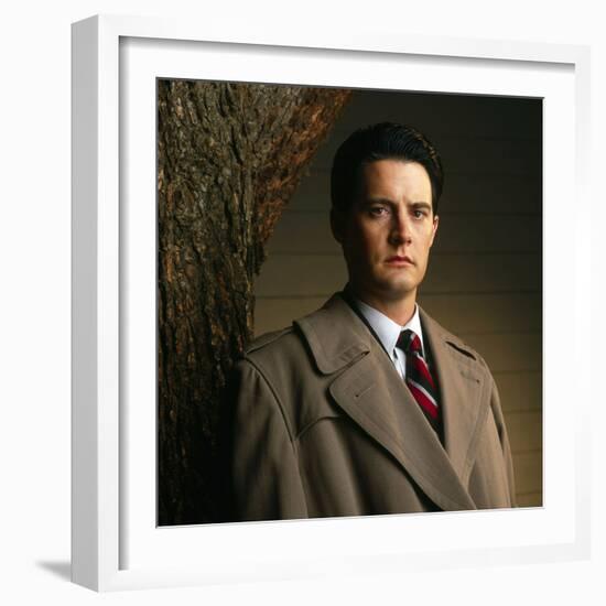 KYLE MacLACHLAN. "Twin Peaks" [1990], directed by DAVID LYNCH.-null-Framed Photographic Print