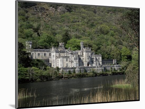 Kylemore Abbey, County Galway, Connacht, Eire (Republic of Ireland)-Roy Rainford-Mounted Photographic Print