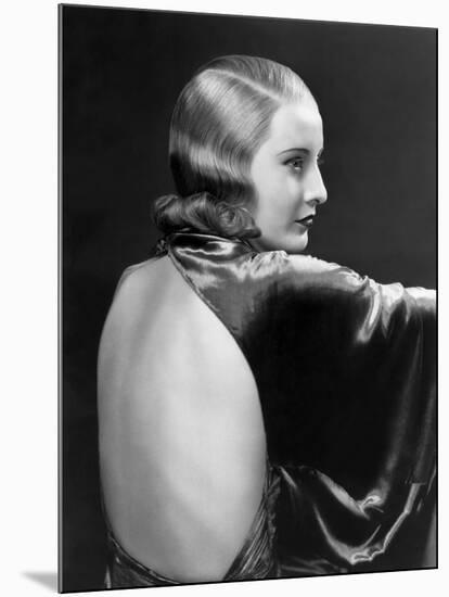 L'actrice americaine Barbara Stanwyck (1907- 1990) dans les annees 30 IN THE 30'S (b/w photo)-null-Mounted Photo