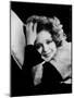 L'actrice americaine Clara Bow (1905- 1965) --- american actress Clara Bow (1905- 1965) (b/w photo)-null-Mounted Photo