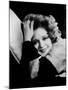 L'actrice americaine Clara Bow (1905- 1965) --- american actress Clara Bow (1905- 1965) (b/w photo)-null-Mounted Photo