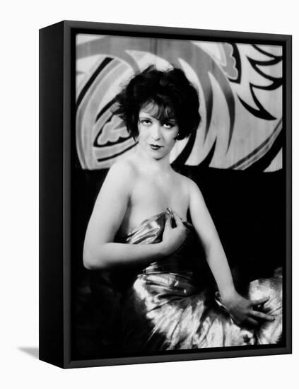 L'actrice americaine Clara Bow (1905- 1965) (b/w photo)-null-Framed Stretched Canvas