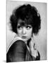 L'actrice americaine Clara Bow (1905- 1965) (b/w photo)-null-Mounted Photo