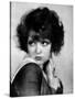 L'actrice americaine Clara Bow (1905- 1965) (b/w photo)-null-Stretched Canvas