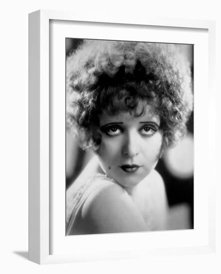 L'Actrice Americaine Clara Bow (1905-1965)-null-Framed Photo