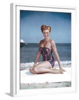 L'actrice Esther Williams, c. 1953 --- Esther Williams, c. 1953 (photo)-null-Framed Photo