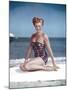 L'actrice Esther Williams, c. 1953 --- Esther Williams, c. 1953 (photo)-null-Mounted Photo
