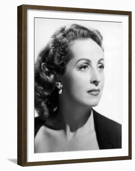 L'Affaire Ciceron 5 FINGERS, (aka FIVE FINGERS) by Joseph L. Mankiewicz with Danielle Darrieux, 195-null-Framed Photo