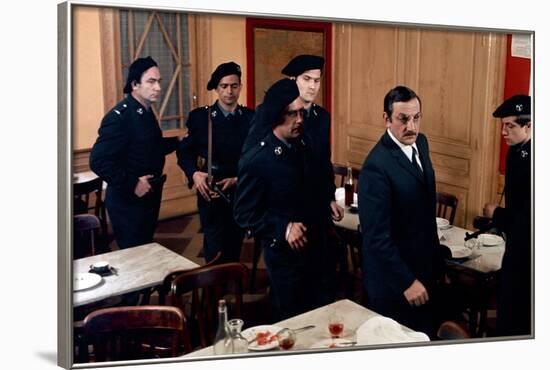 L'ARMEE DES OMBRES, 1969 directed by JEAN-PIERRE MELVILLE Lino Ventura (photo)-null-Framed Photo