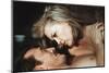 L'arrangement THE ARRANGEMENT by EliaKazan with Faye Dunaway and Kirk Douglas, 1969 (photo)-null-Mounted Photo