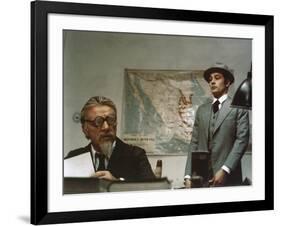 L'Assassinat by Trotsky " Assassination of Trotsky " by Joseph Losey with Richard Burton and Alain -null-Framed Photo