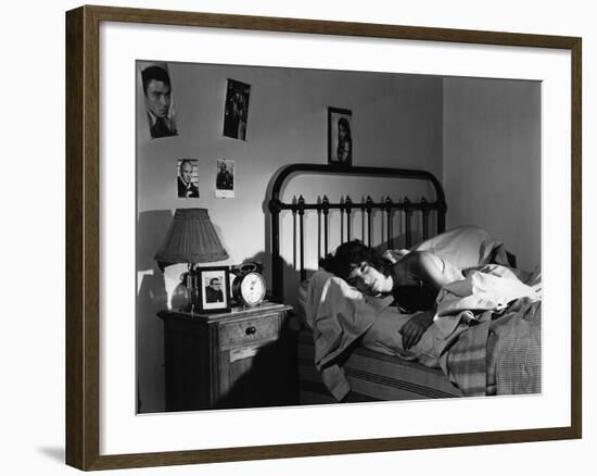 L'eau a la bouche by Jacques Doniol Valcroze with Bernadette Lafont, 1960 (b/w photo)-null-Framed Photo