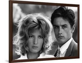 L'eclipse by Michelangelo Antonioni with Alain Delon and Monica Vitti, 1962 (b/w photo)-null-Framed Photo