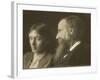 L'écrivain Virginia Woolf (1882-1941) et son père Leslie Stephen (1832-1904)-George Charles Beresford-Framed Giclee Print