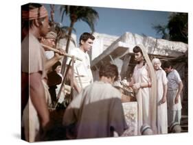 L'egyptien (THE EGYPTIAN) by Michael Curtiz with Edmund Purdom and Jean Simmons, 1954 (photo)-null-Stretched Canvas