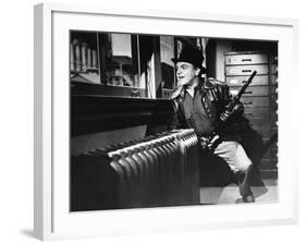 L'enfer est a lui WHITE HEAT by RaoulWalsh with James Cagney, 1949 (b/w photo)-null-Framed Photo