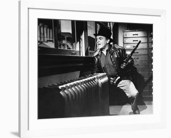 L'enfer est a lui WHITE HEAT by RaoulWalsh with James Cagney, 1949 (b/w photo)-null-Framed Photo