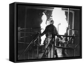 L'enfer est a lui, WHITE HEAT by RAOULWALSH with James Cagney, 1949 (b/w photo)-null-Framed Stretched Canvas