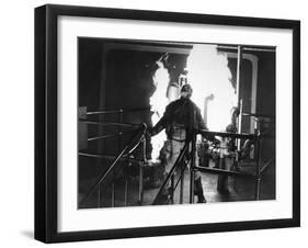 L'enfer est a lui, WHITE HEAT by RAOULWALSH with James Cagney, 1949 (b/w photo)-null-Framed Photo