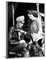 L'Equipee Sauvage THE WILD ONE by Laszlo Benedek with Marlon Brando and Mary Murphy, 1953 (b/w phot-null-Framed Photo