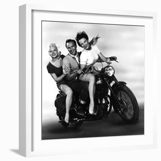 L'Equipee Sauvage THE WILD ONE by Laszlo Benedek with Marlon Brando and Mary Murphy, 1953 (b/w phot-null-Framed Photo