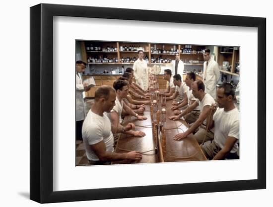 L'Etoffe des heros (The Right Stuff) by PhilipKaufman, 1983 (photo)-null-Framed Photo