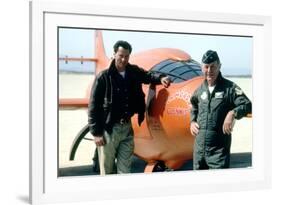 L'Etoffe des heros (The Right Stuff) by PhilipKaufman with Sam Shepard, 1983 (photo)-null-Framed Photo