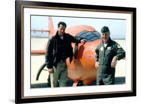 L'Etoffe des heros (The Right Stuff) by PhilipKaufman with Sam Shepard, 1983 (photo)-null-Framed Photo