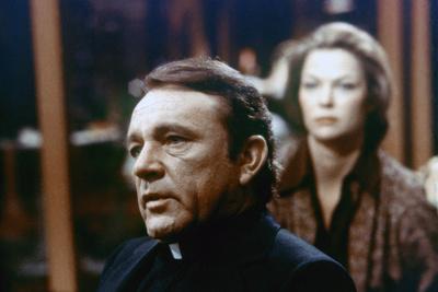https://imgc.allpostersimages.com/img/posters/l-exorciste-ii-l-heretique-exorcist-ii-the-heretic-by-johnboorman-with-richard-burton-and-louise_u-L-Q1C2TI90.jpg?artPerspective=n