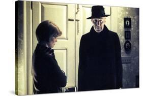 L' exorciste THE EXORCIST by William Friedkin with Ellen Burstyn and Max von Sydow, 1973 (photo)-null-Stretched Canvas