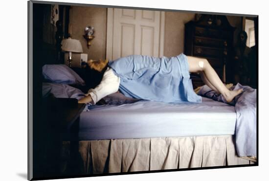 L' exorciste THE EXORCIST by William Friedkin with Linda Blair, 1973 (photo)-null-Mounted Photo