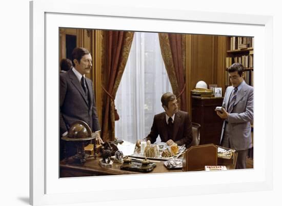 L'Heritier by Philippe Labro with Jean Rochefort Jean Paul Belmondo and Charles Denner, 1972 (photo-null-Framed Photo