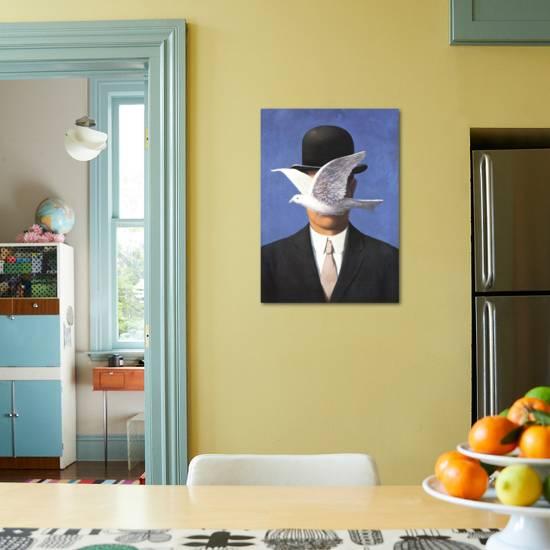 L'homme au chapeau melon (No Border)' Prints - Rene Magritte |  AllPosters.com