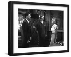 L'Homme aux abois (I Walk Alone) by Byron Haskin with Burt Lancaster, Kirk Douglas, Lizabeth Scott,-null-Framed Photo